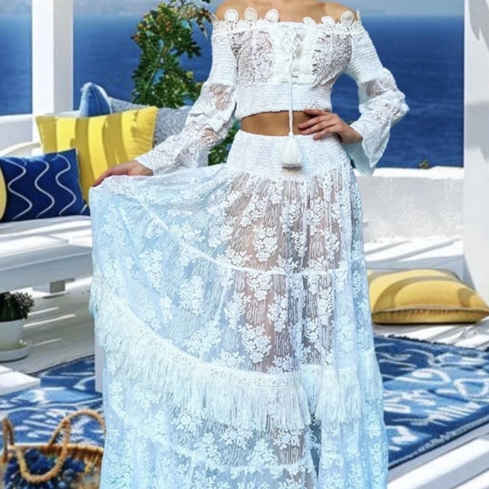 ANTICA SARTORIA 2024 WHITE BEAUTIFUL LACE TIE FRONT FLOWERS TOP & SKIRT NWT OS